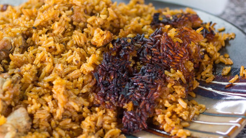 That dark, crispy and a bit burnerd Paella rice is actually the most desired one