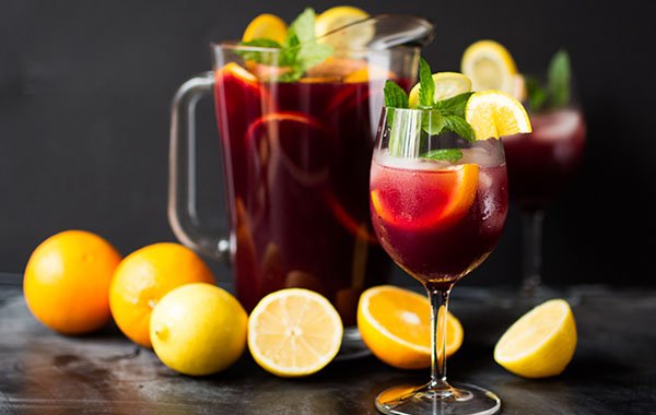 The glorious and delicious Sangria, an ideal drink, specially in the summer, to enjoy our Paella